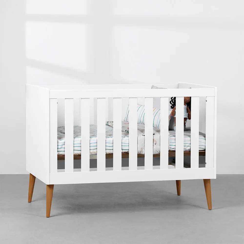 Berço Mini Cama Noah com Pés Retrô Mel - Branco