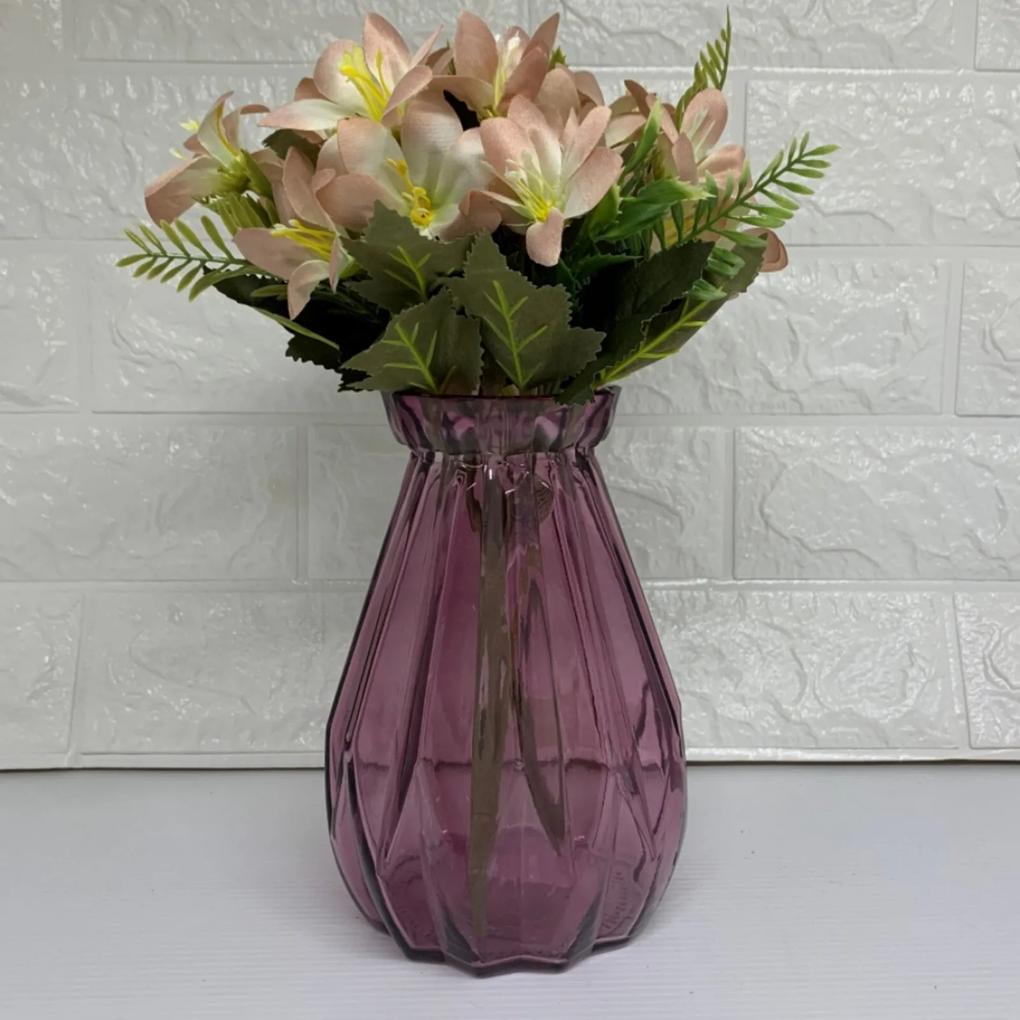Vaso de vidro rosa com flores