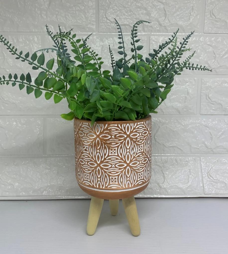 Vaso cimento rose gold tripé de madeira, com planta