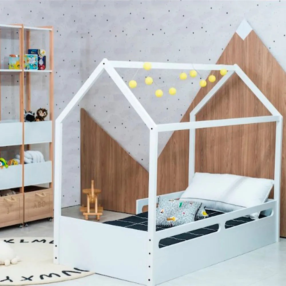 Cama Montessoriana Tivoli com Casinha e 2 Grades de proteção - Branco