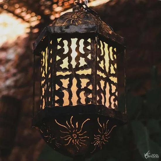 Luminária Pendente Marroquina em Ferro
