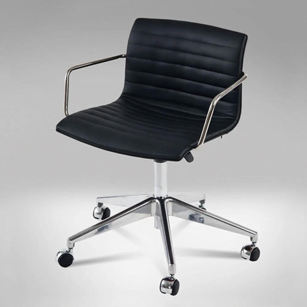 Cadeira com Braço Giratória Delta 5 Patas Rodízios Alumínio Fibra de Vidro Design by Studio Clássica
