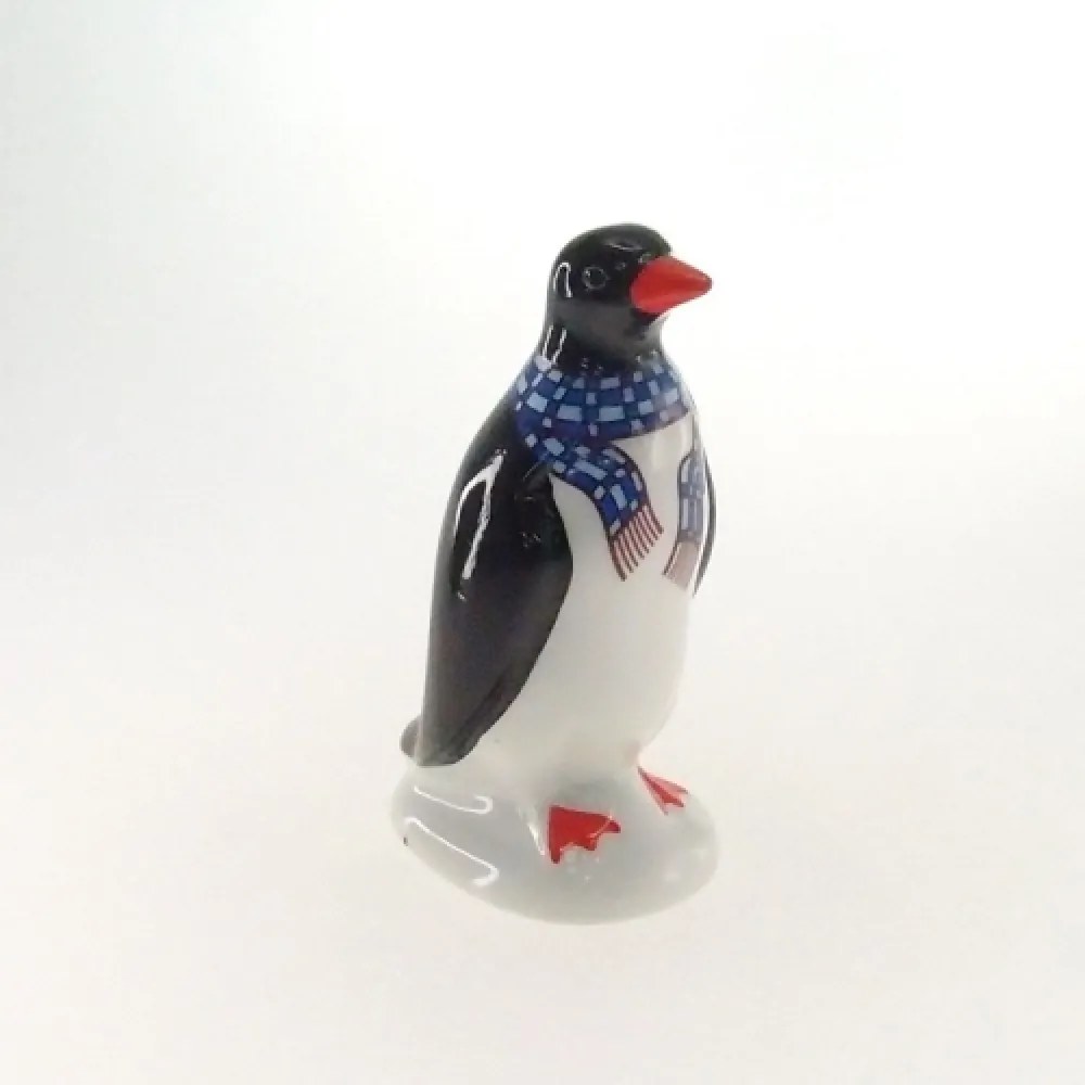 Pinguim cachecol azul