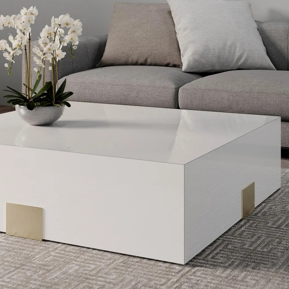 Mesa de Centro Darcy Quadrada Tampo Vidro Pés em Metal Design Contemporâneo