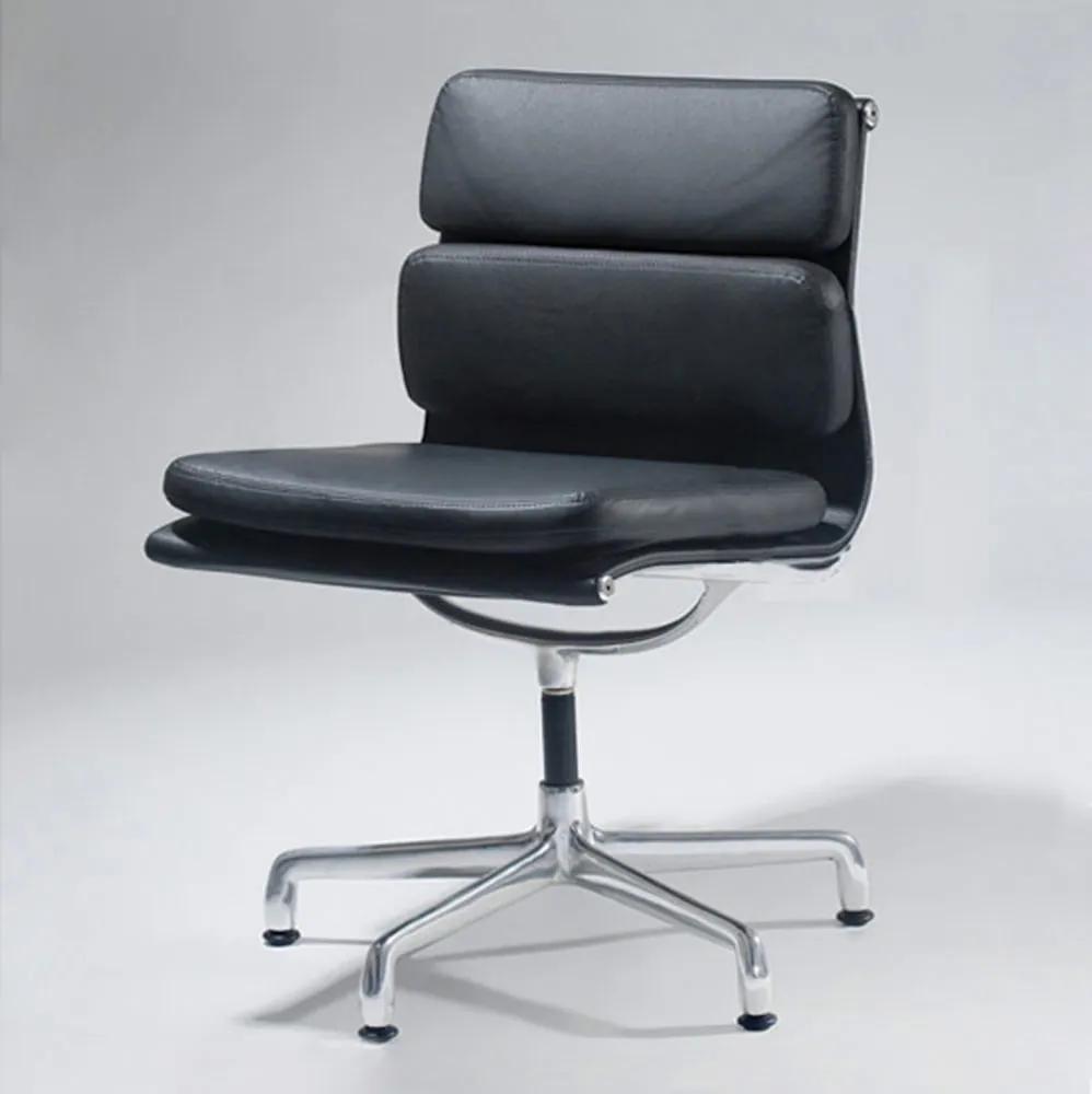 Cadeira Giratória EA430 Soft Pad Estofada Alumínio Clássica Design by Charles e Ray Eames