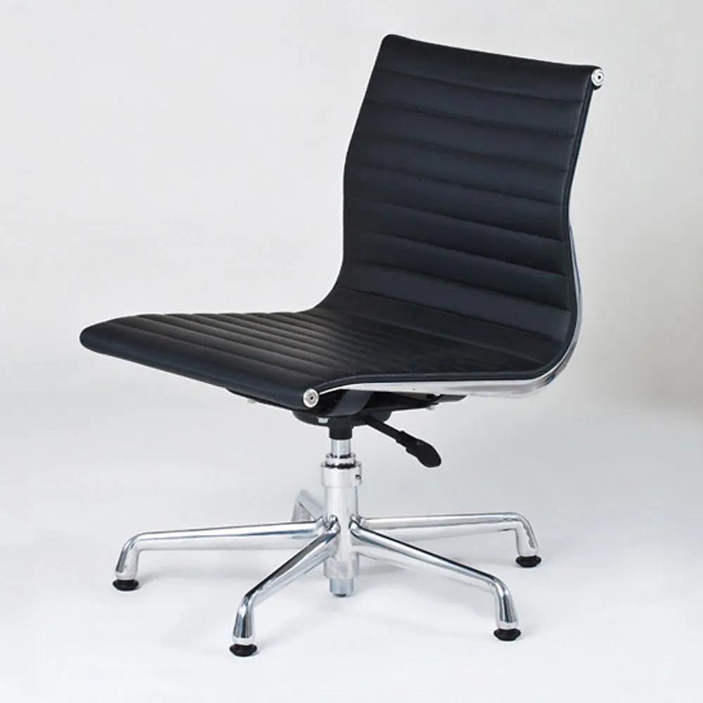 Cadeira Giratória EA330SG Estofada Alumínio Clássica Design by Charles e Ray Eames