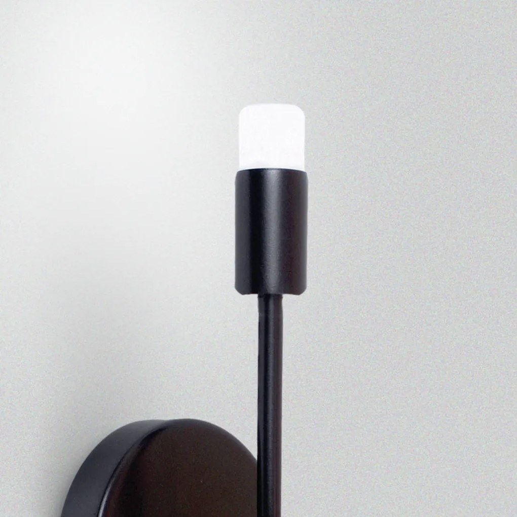 Arandela Cross Simples 37,7X11X7,3Cm Led 5W - Usina 19743/1 (CP-M - Champanhe Metálico, 3000k, 110v)