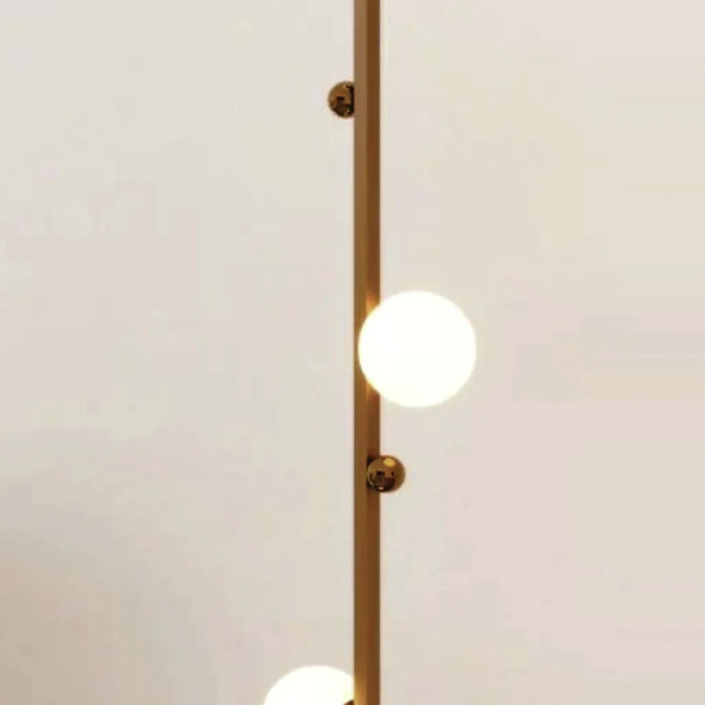Luminária De Chão Graça 16X78X16Cm 03Xg9 Globo 12Cm - Usina 90031/3 (PT / CB-P - Preto Texturizado / Cobre Brilho Polido, Ambar)
