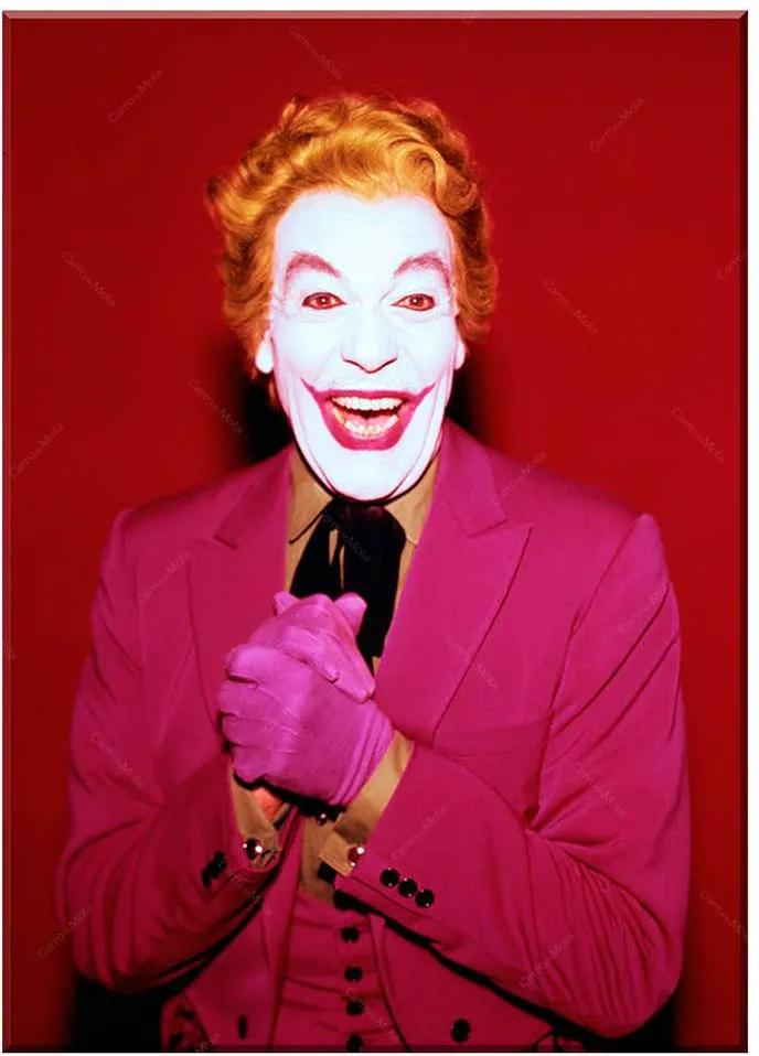 Tela Movie Joker Laughing Fundo Vermelho em Madeira - Urban - 70x50 cm