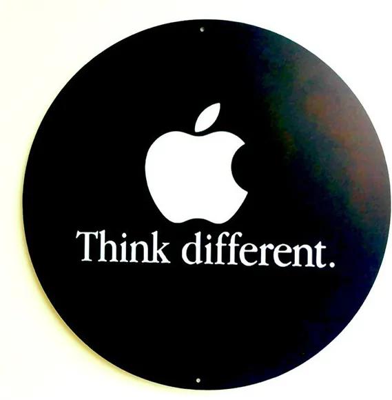 Placa Apple Think Different Redonda
