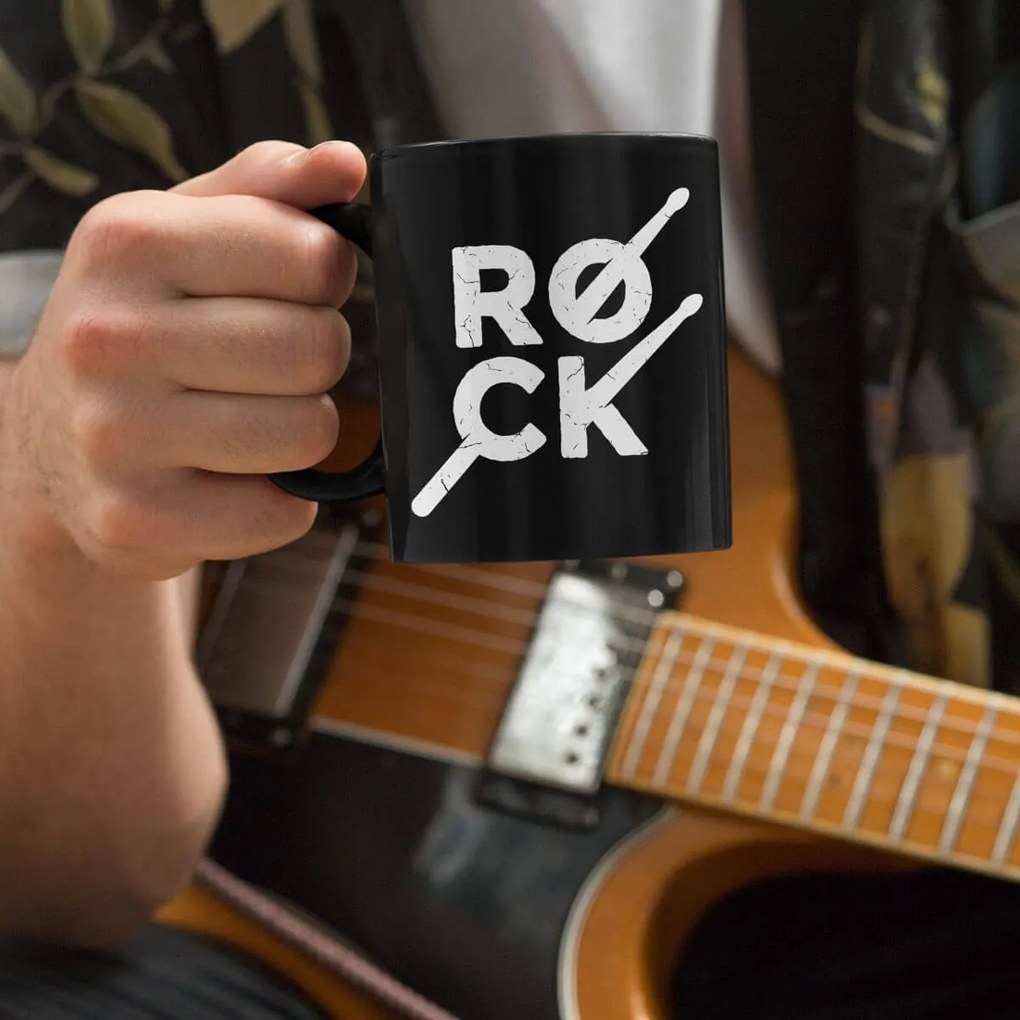 Caneca Rock Baquetas Preta Café Chá e Cerveja