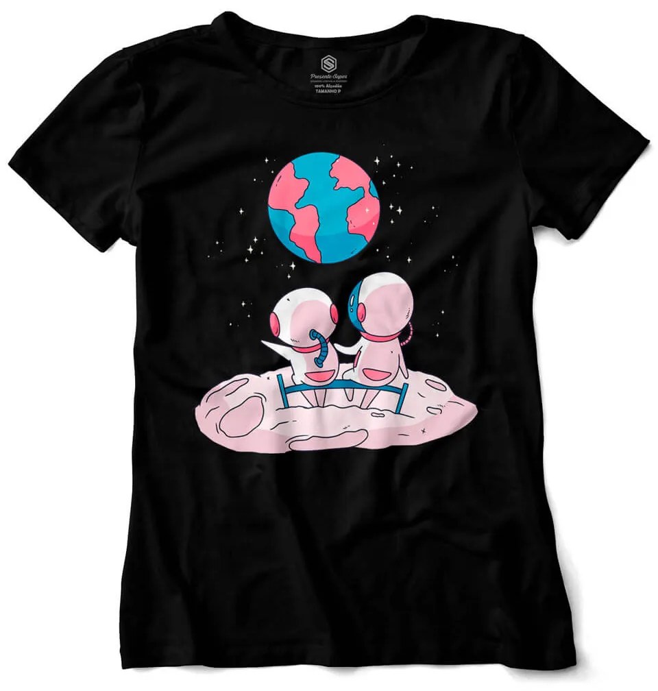 Camiseta Feminina Casal Astronauta na Lua - Azul Marinho - G