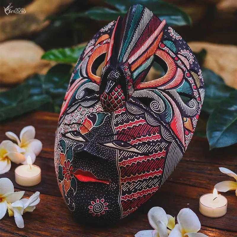 Máscara Decorativa Batik Garuda Preto