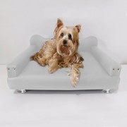 Cama Sofá Pet Meg Para Cães E Gatos Elegante e confortável Courino Branco