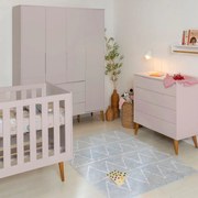 Kit Quarto Infantil com Pés Retrô Mel - Cômoda Elfe 4 Gavetas + Guarda-Roupa Elfe + Berço Mini Cama Noah - Rosa Fosco