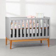 Berço Mini Cama Theo com Pés Square Mel - Cinza Fosco