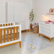 Kit Quarto Infantil Noah com Pés Square Mel - Berço Mini Cama + Guarda-Roupa + Cômoda 4 Gavetas - Branco e Savana