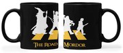 Caneca Road to Mordor O Senhor dos Anéis Preta