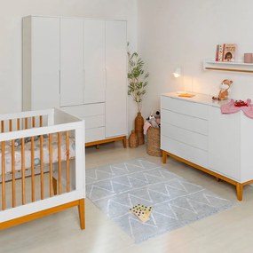 Kit Quarto Infantil com Pés Square Mel - Cômoda Elfe 4 Gavetas e 1 Porta + Guarda-Roupa Elfe + Berço Mini Cama Noah Wood - Branco Fosco