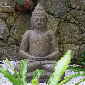 Buda Tailandês em Pedra Vulcânica