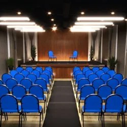 Cadeira Hoteleira Auditório Empilhável Sintético Z33 Azul - Mpozenato