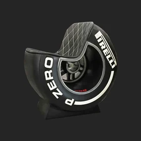 Poltrona Decorativa Pneu Wheel Seat P Zero Preto/Branco G53 - Gran Belo