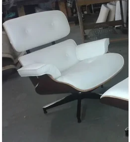 Poltrona Charles Eames Pau Ferro Couro Natural Branco 26565 Sun House
